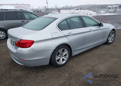 2012 BMW 528I xDrive из США, поврежденный, VIN WBAXH5C50CDW04833